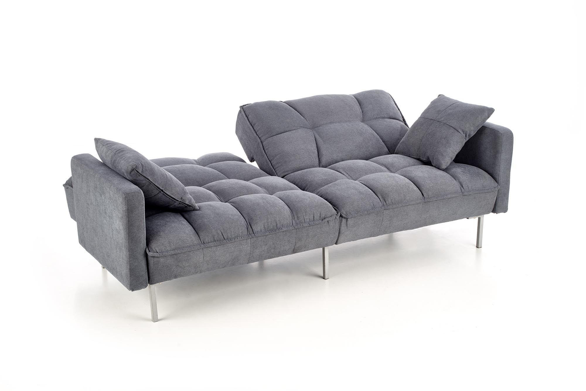 Popielata sofa Rupert z poduszkami w rozłożonej pozycji.
